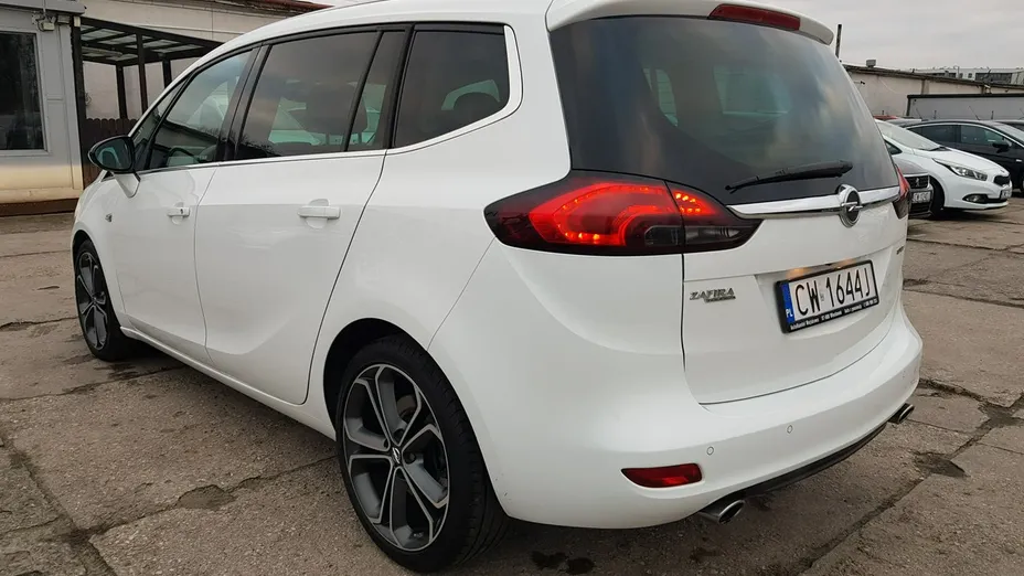 OPEL Zafira -