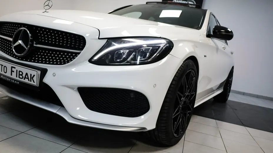 MERCEDES-BENZ C Klasa -