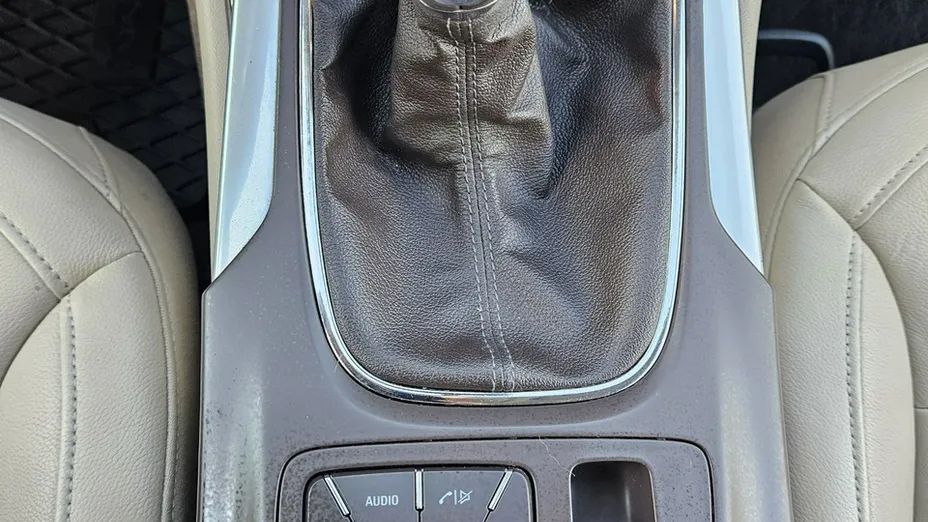OPEL Insignia -