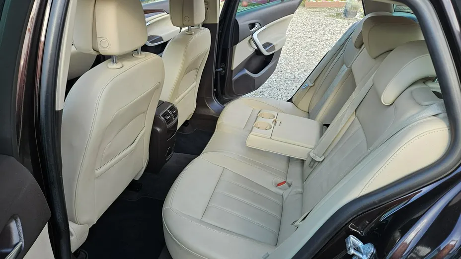 OPEL Insignia -