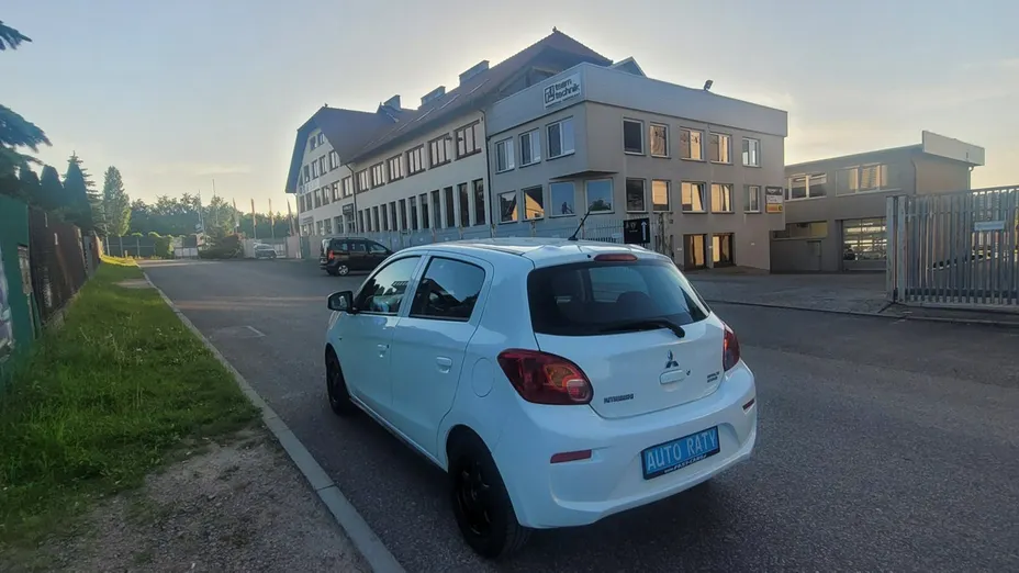 MITSUBISHI Space Star -