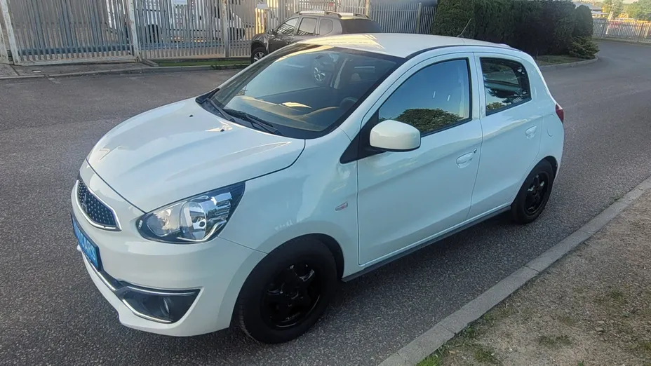 MITSUBISHI Space Star -