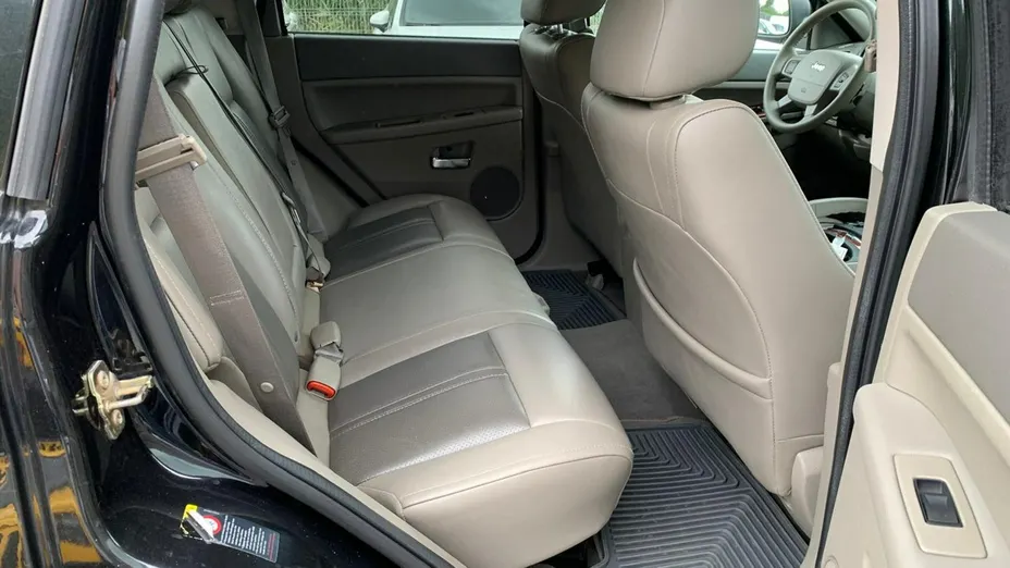 JEEP Grand Cherokee -