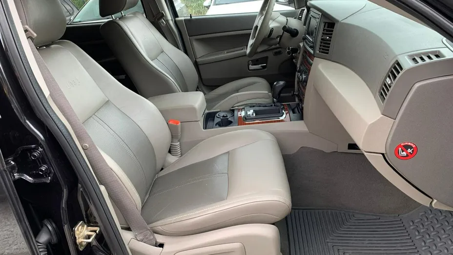 JEEP Grand Cherokee -