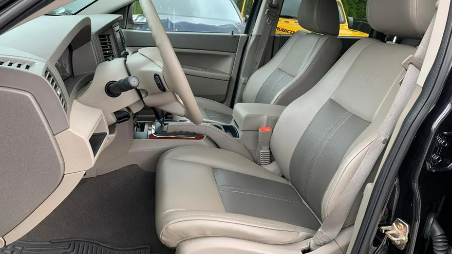 JEEP Grand Cherokee -