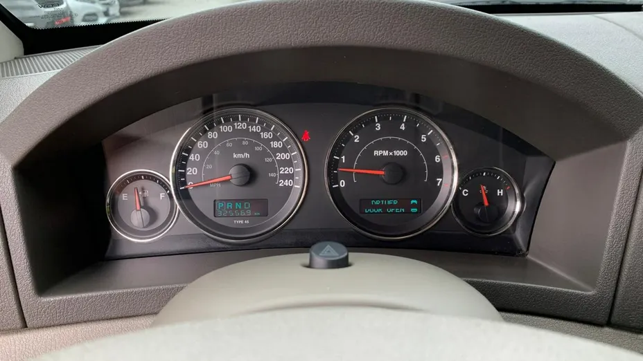 JEEP Grand Cherokee -