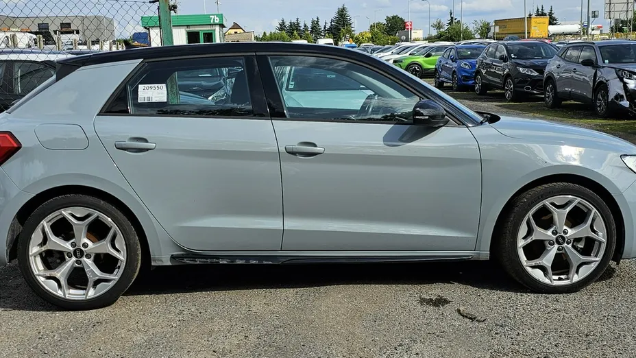 AUDI A1 -