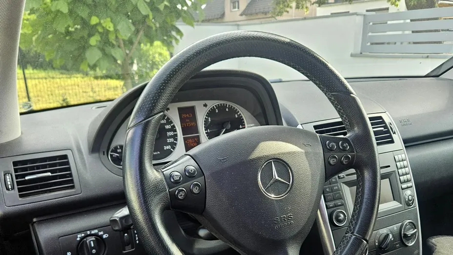 MERCEDES-BENZ A Klasa -