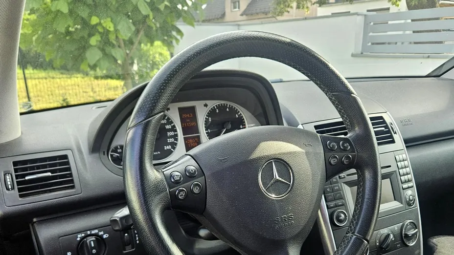 MERCEDES-BENZ A Klasa -