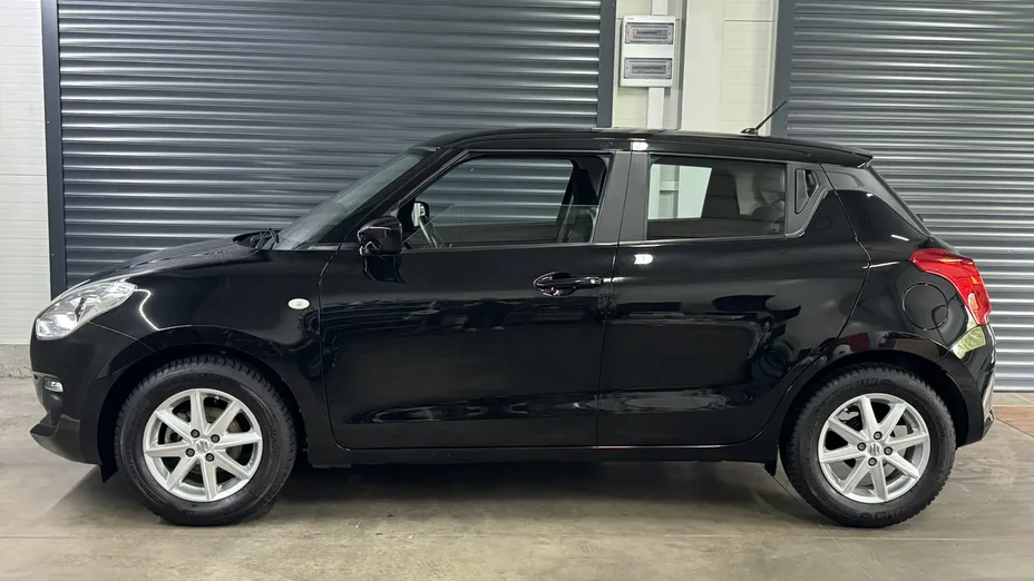 SUZUKI Swift -