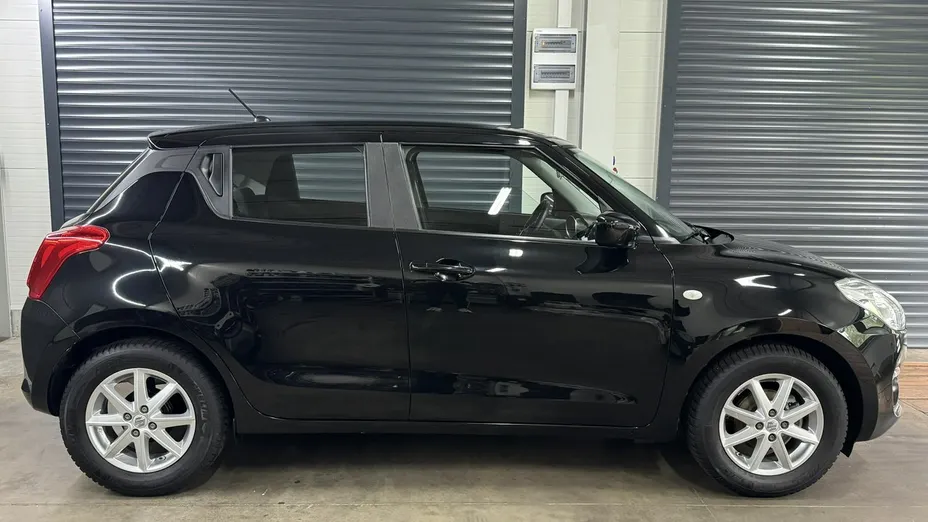 SUZUKI Swift -