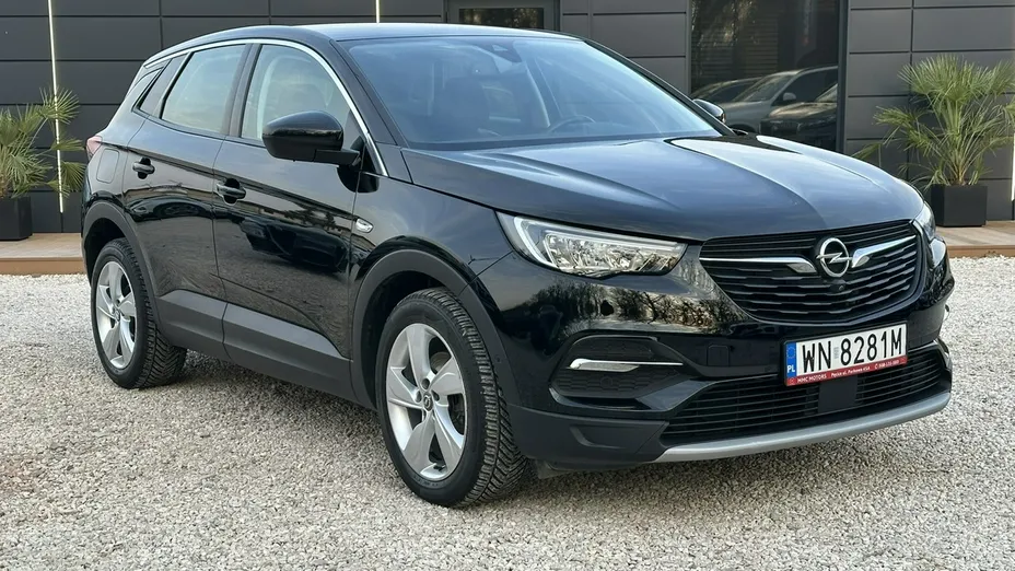 OPEL Grandland X -