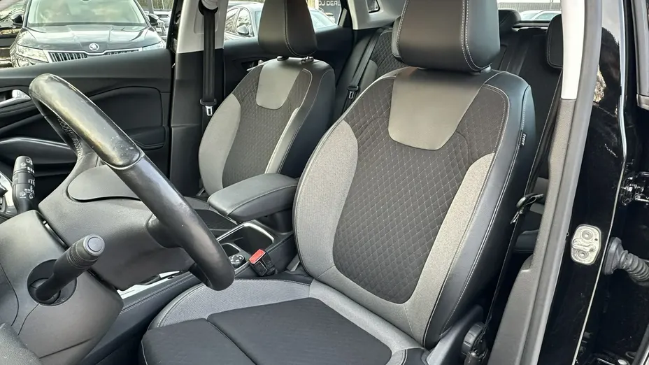 OPEL Grandland X -