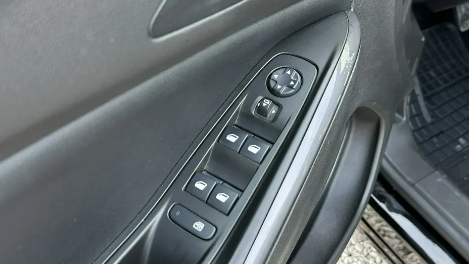 OPEL Grandland X -