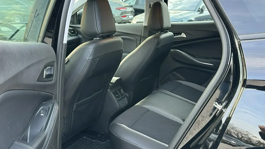 OPEL Grandland X -