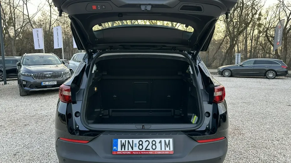 OPEL Grandland X -