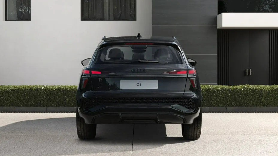 AUDI Q3 -