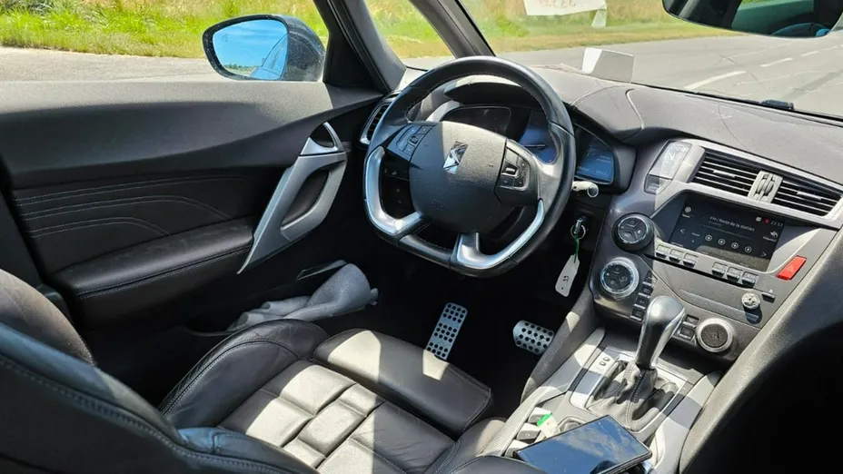 DS 5 -