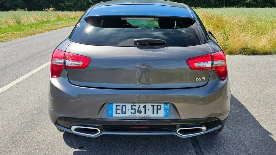 DS 5 -