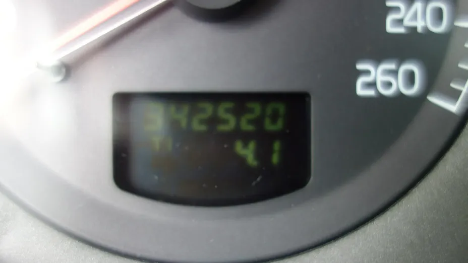 VOLVO S60 -