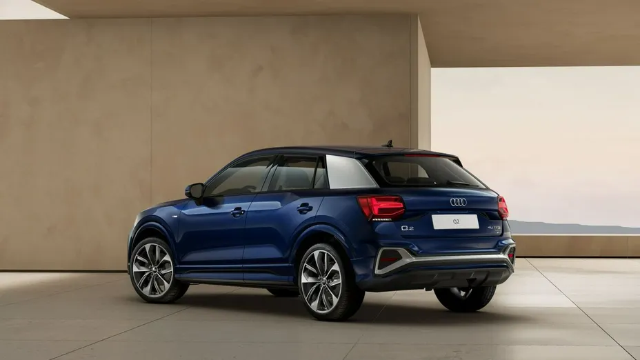 AUDI Q2 -