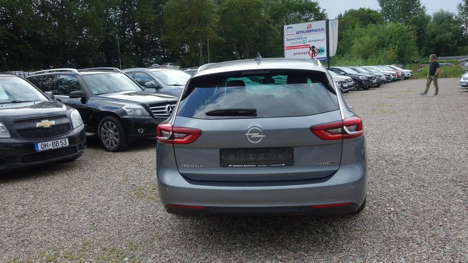 OPEL Insignia -