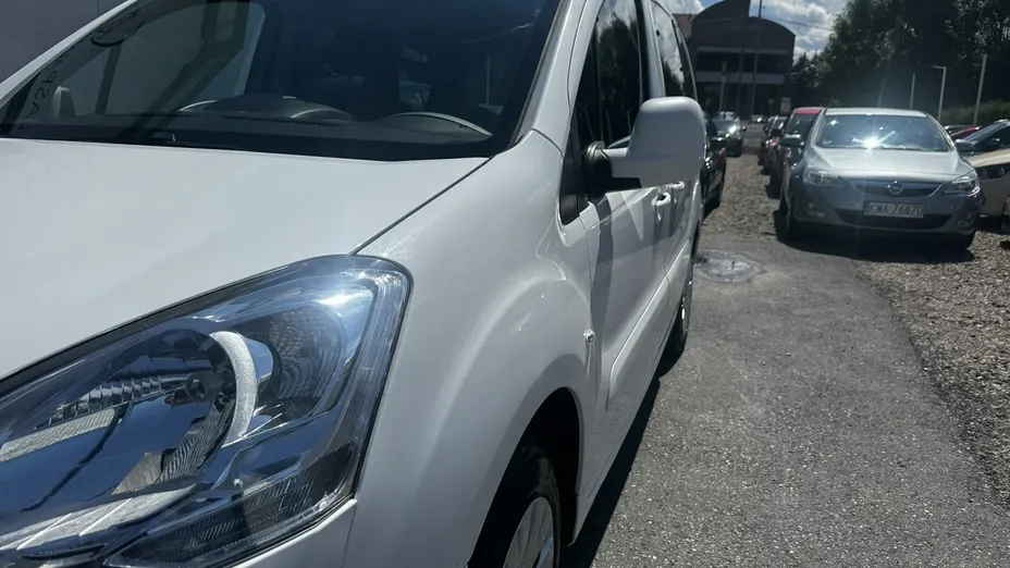PEUGEOT Partner -