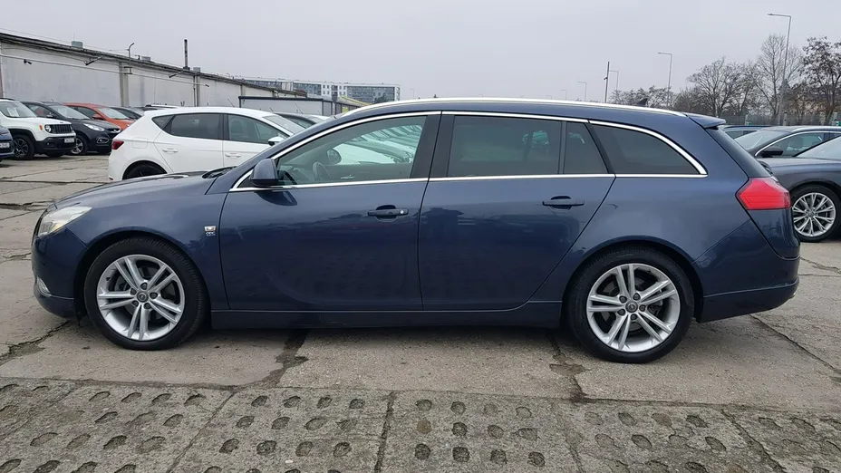OPEL Insignia -
