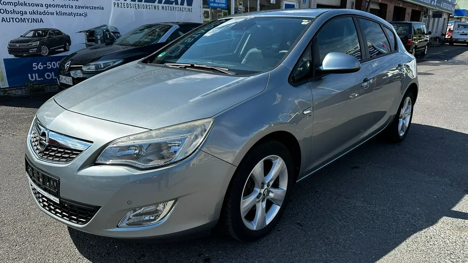 OPEL Astra -