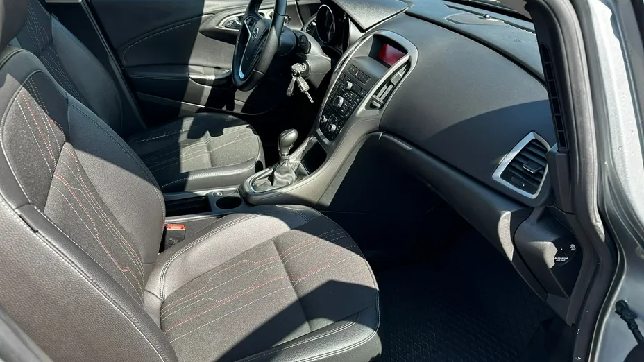OPEL Astra -