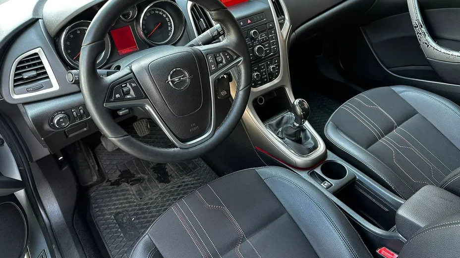 OPEL Astra -