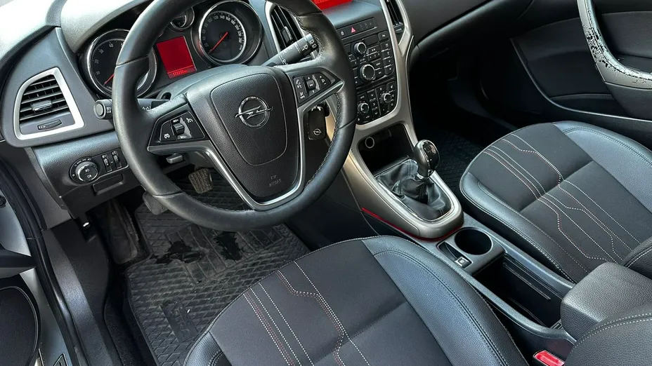 OPEL Astra -