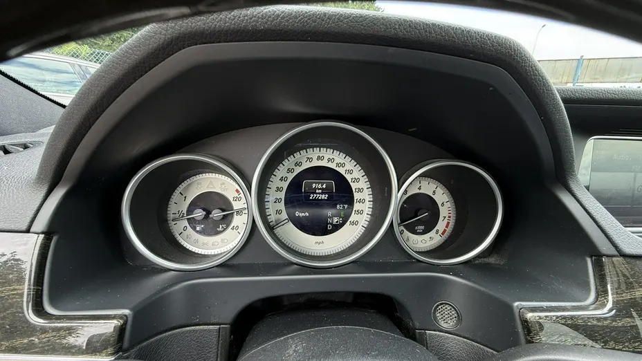 MERCEDES-BENZ E Klasa -