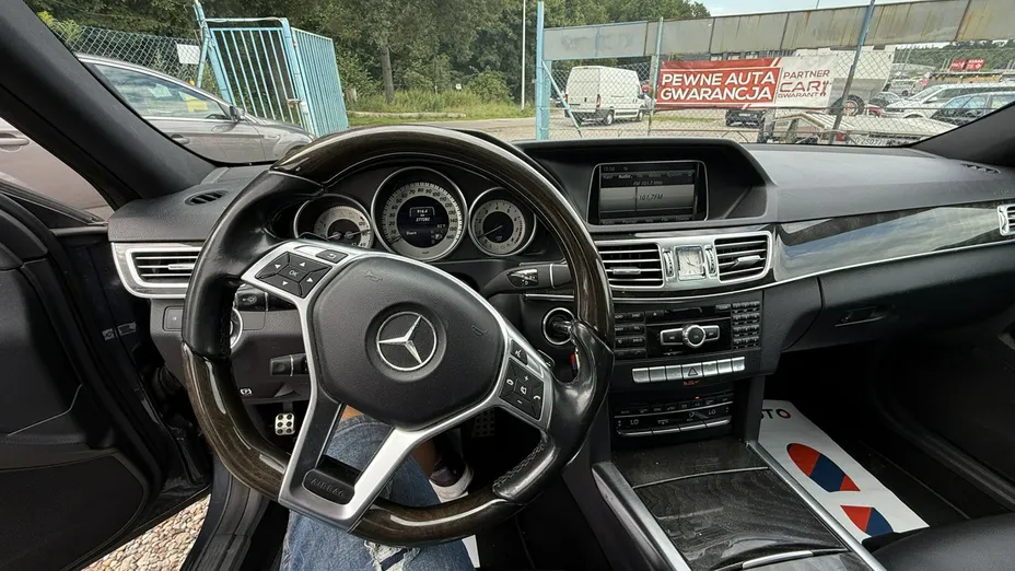 MERCEDES-BENZ E Klasa -
