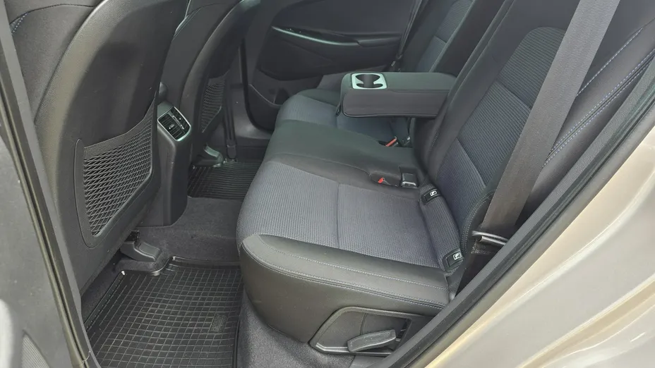 HYUNDAI Tucson -