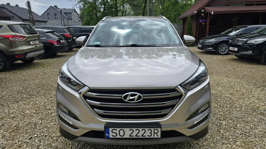 HYUNDAI Tucson -