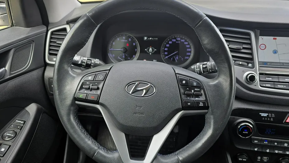 HYUNDAI Tucson -
