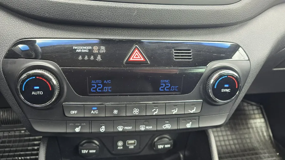 HYUNDAI Tucson -