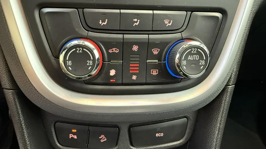 OPEL Mokka -