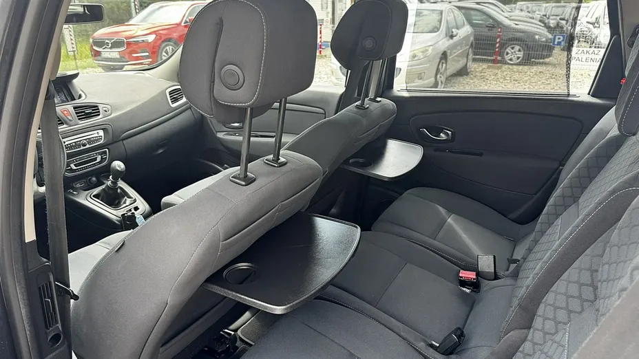 RENAULT Scenic -