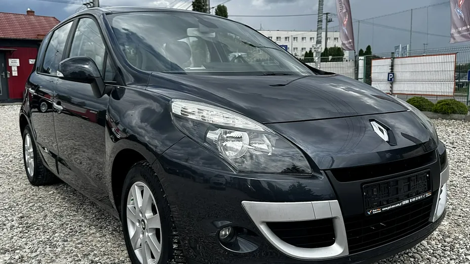 RENAULT Scenic -