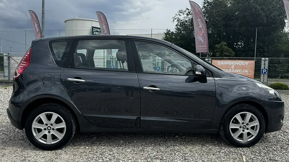 RENAULT Scenic -