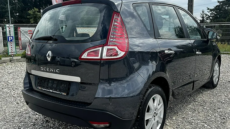 RENAULT Scenic -