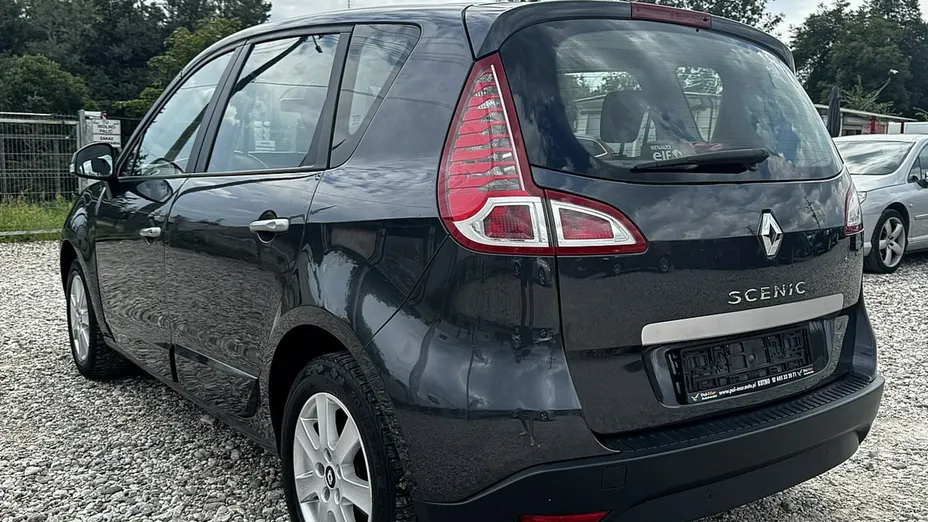 RENAULT Scenic -