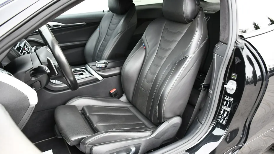 BMW Seria 8 -
