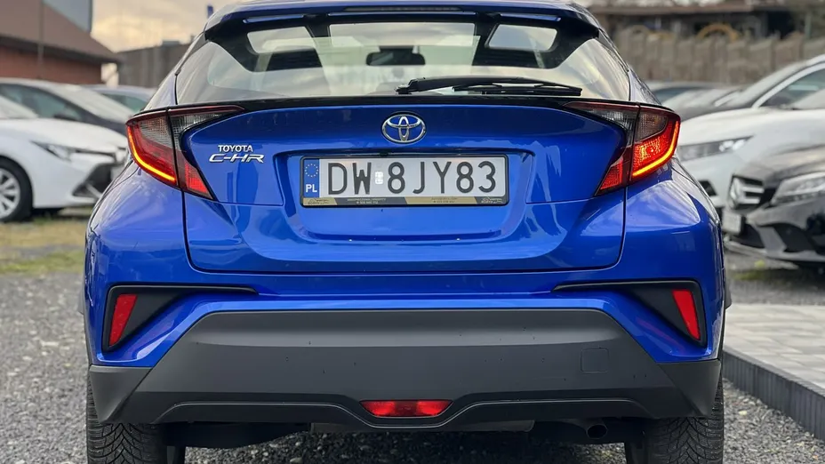 TOYOTA C-HR -