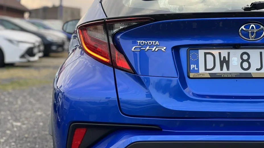 TOYOTA C-HR -