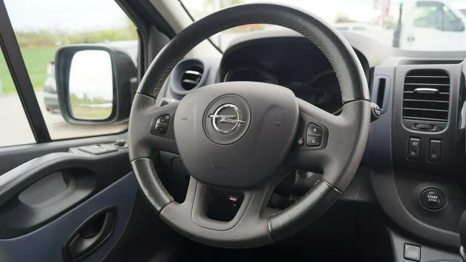 OPEL Vivaro -
