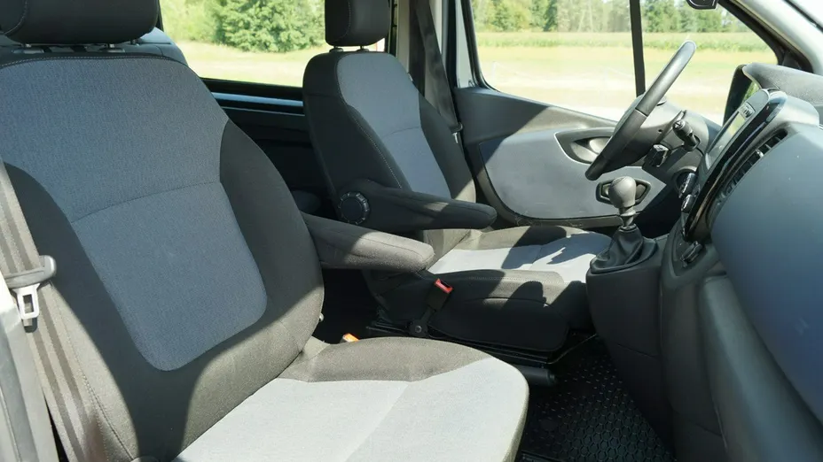 OPEL Vivaro -