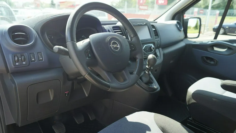 OPEL Vivaro -